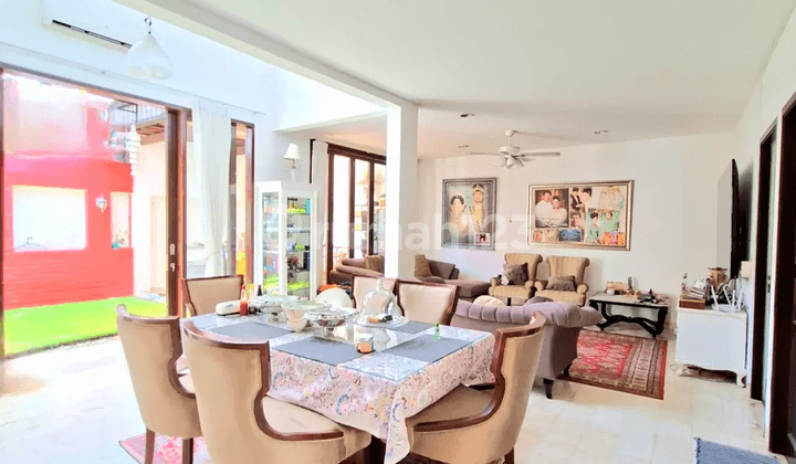 Buruan Rumah 2 Lantai Harga 1 Lantai ? Dijual Cepat ! 9269