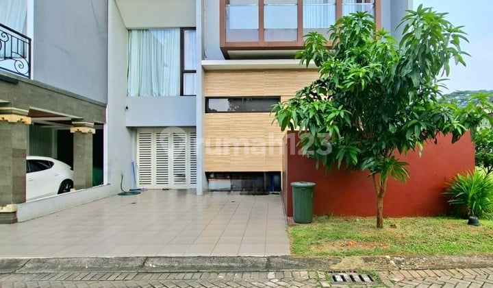 Neat Ready-to-Move-In House in Kebayoran Bintaro Jaya (8860)