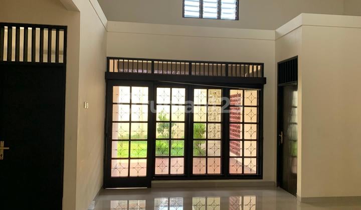 Rumah Asri di Bintaro Sektor 2 Lokasi Strategis Siap Huni