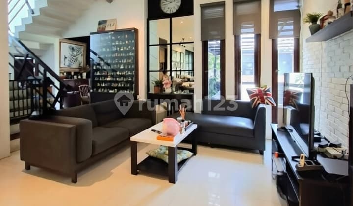 Rumah Rapih 2 Lantai Semi Furnished di Bintaro Kasuari 9576