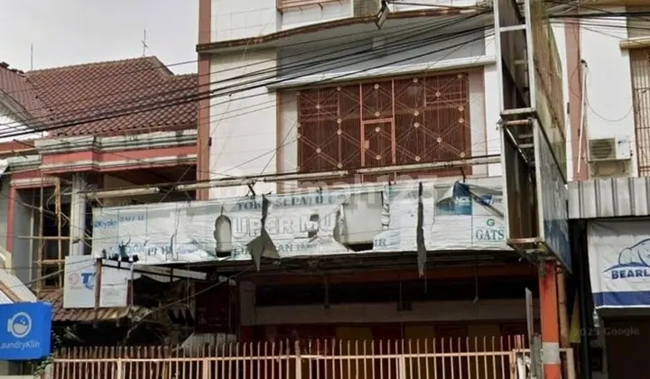Strategic Shophouse in the City Center Ready for Use Open for Business