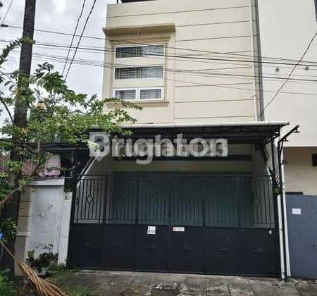 Ruko Cantik 3 Lt Siap Huni Di Tengah Kota