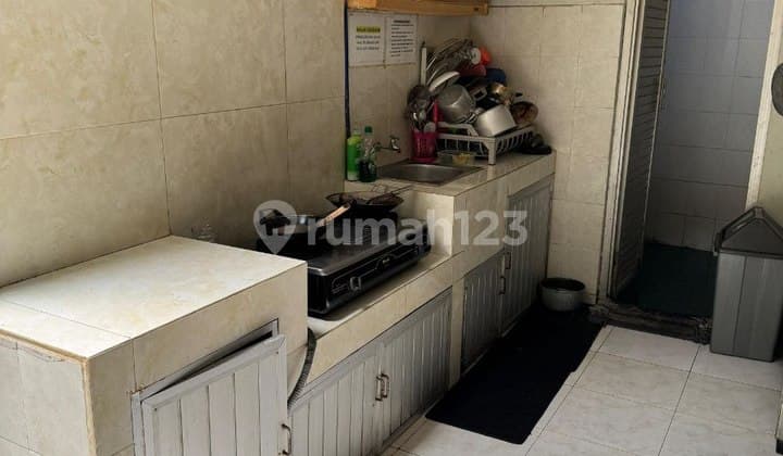 Rumah Kos Campur Bratang Wetan