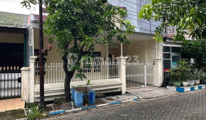 Rumah Rungkut Mapan Tengah Row Jalan 2 Mobil