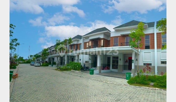 Rumah 2 Lantai Mewah LB 198 m di Green Forest Residence Pekanbaru