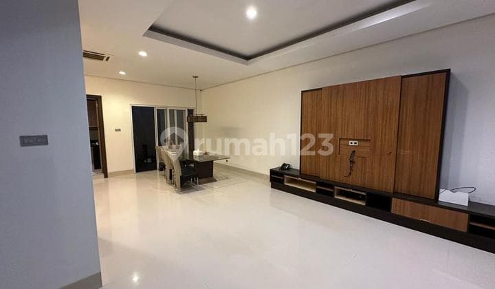 Dijual Cepat Rumah Eksklusif Di Camar Elok Pik 2,5 Lantai Siap Huni, Kawasan Elite, Lingkungan Premium, Akes Cepat& Best Deal