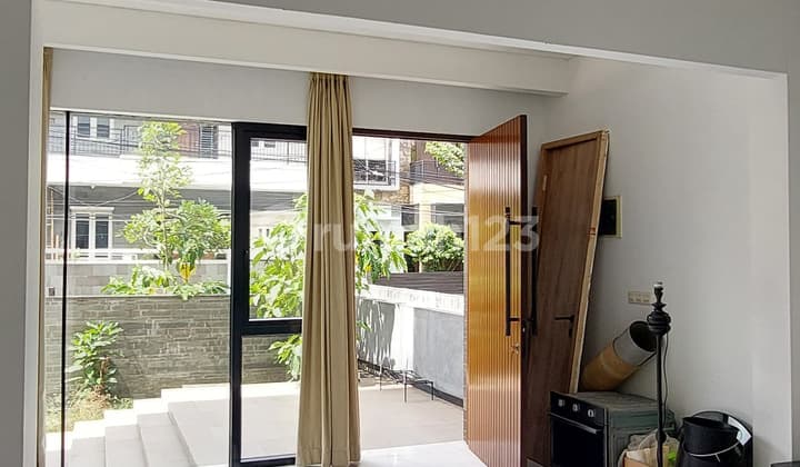 Dijual Rumah Brand New Kelapa Gading!