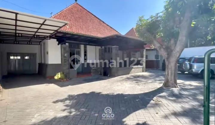 Rumah dengan Type Estetik di Jl.progo Dekat Taman Bungkul Surabaya Kota