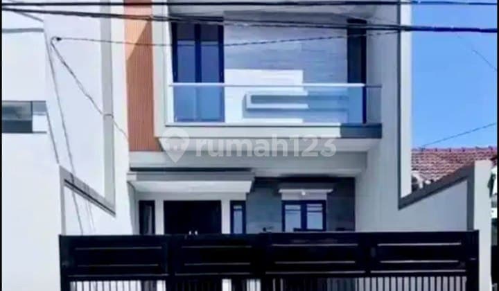 Rumah Baru Nginden Surabaya