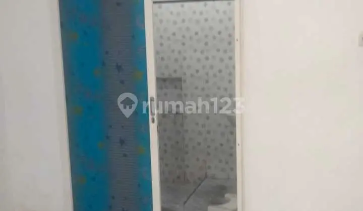 Rent a Ready-to-Occupy House, Suitable for Office or Household Use