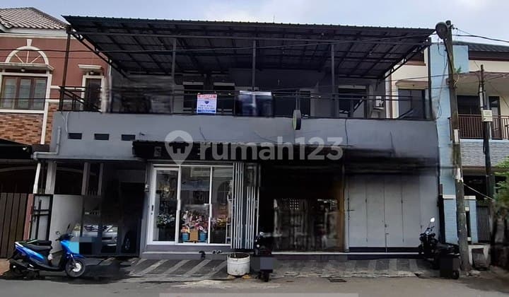 2-Story House + 3 Stalls, High Profit Potential, Strategic Location
