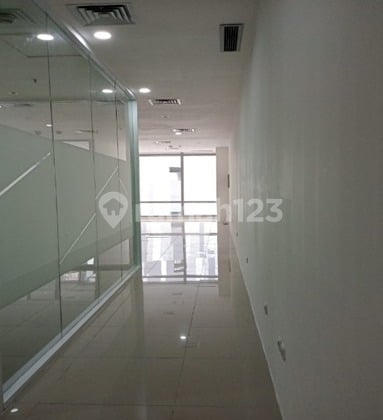 Disewakan Office Space Soho Capital Siap Huni