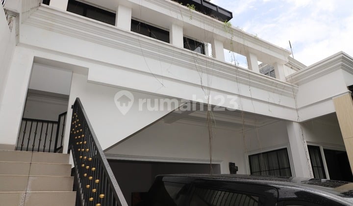For Rent Kemang Utara Luxury Houses