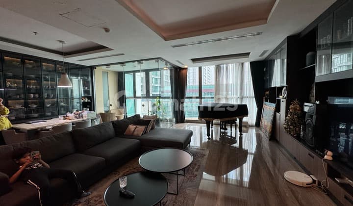 Dijual Apartemen Kemang Village 3 Bedroom Jakarta Selatan 3+1 Bedroom