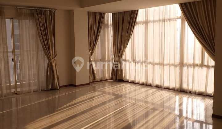 Disewakan Apartemen Royal Mediterania Garden Residence 3+1 Bedroom