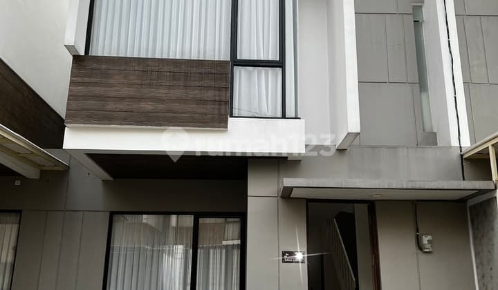 Rumah Bagus 3+1Kt di Saka Living, Lt.114m², Hadap Timur