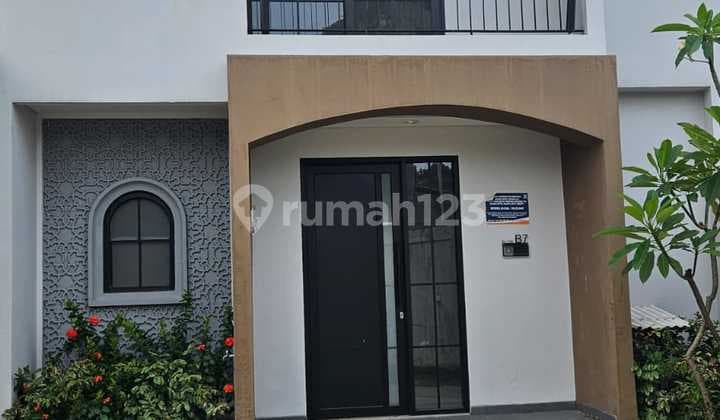 Rumah, 2 Lantai, SHM, Siap Huni , Cinangka, Depok