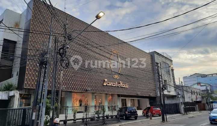 Investasi Menguntungkan, Gedung Komersial Strategis di Raden Saleh , Jakarta Pusat