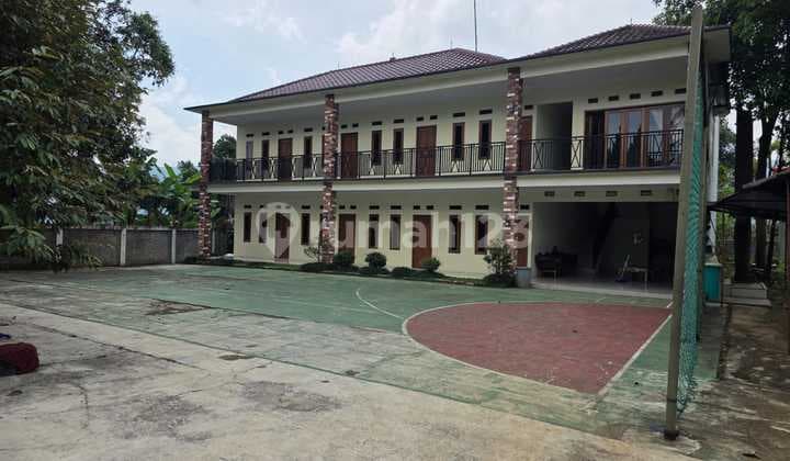 Villa for Sale on Jalan Raya Puncak Km 81, Bogor