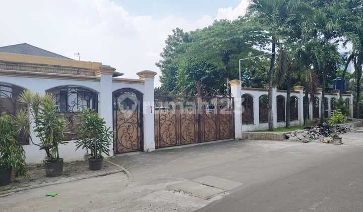 Dijual Rumah Kebagusan Jaksel, Tanah Luas + Private Pool. Hitung Harga Tanah!"