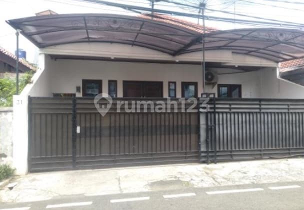 House for Sale Near RSCM and UI Salemba