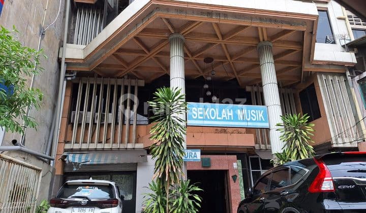 Ruang Usaha di Jalan Raya Manyar Murah Fer.a065