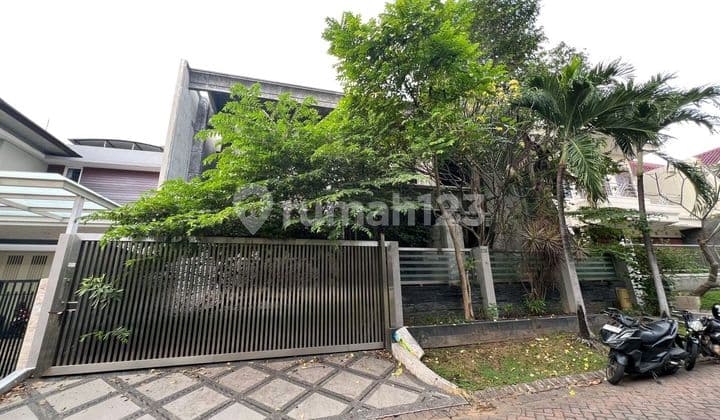 Rumah Hitung Tanah Di Graha Family Surabaya