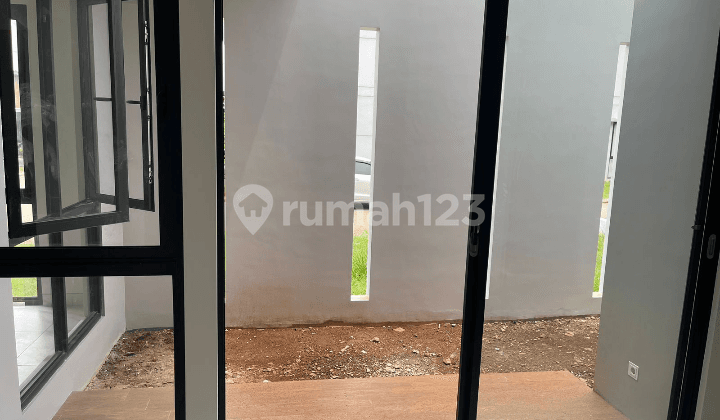 Disewakan Rumah Baru Masih Bagus di Kota Wisata