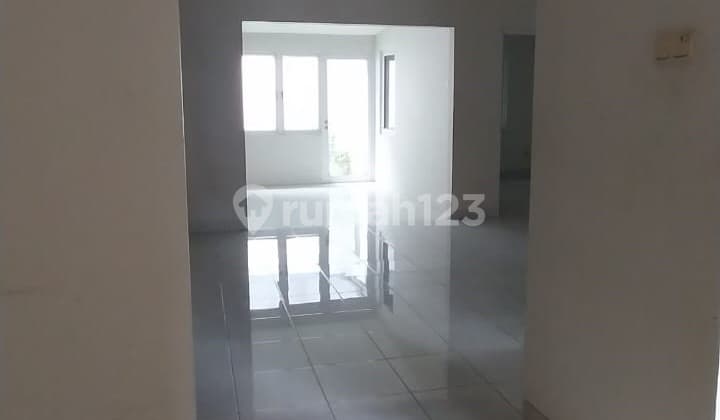 Disewa Rumah Baru Renovasi Tanah Luas di Kota Wisata Cibubur