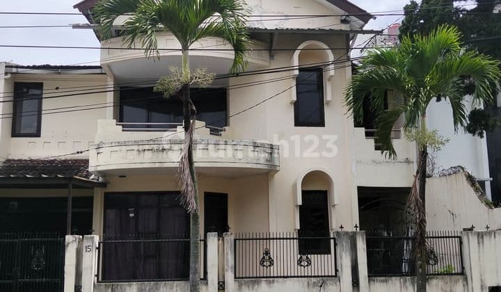 Dijual Rumah 2 Lantai di Jl Venus Barat 3 Bandung