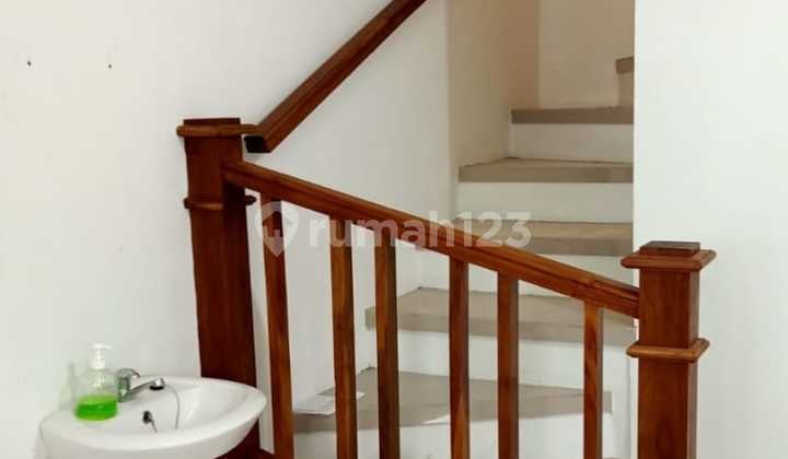 Dijual Rumah 2 Lantai di Taman Griya Jimbaran - One Gate System