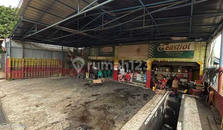 Dijual Tempat Usaha Bengkel dan Rumah di Sawangan, Depok