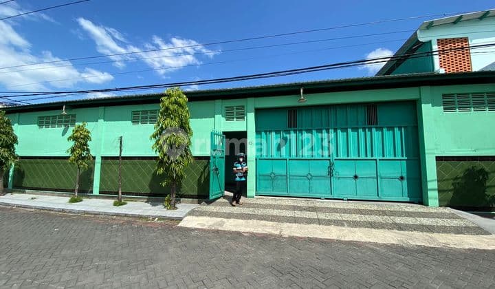 Gudang di Surabaya Timur