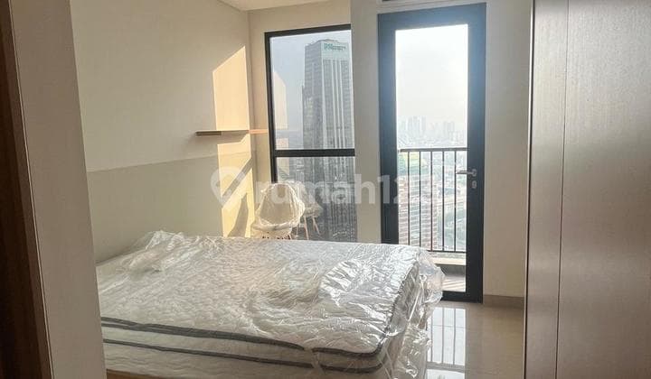 Apartemen Newton 2, Studio, Siap Huni, Strata, Full Furnished