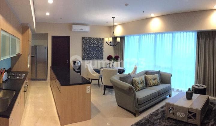 Apartemen Sky Garden 3 BR, Strata, Bagus