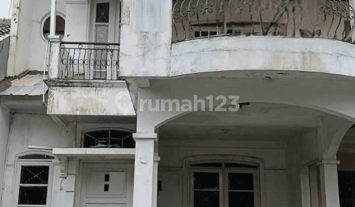 2-Story House for Rent in Kota Wisata, Bogor