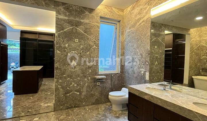 Di Jual Rumah Siap Huni di Menteng Jakarta Pusat