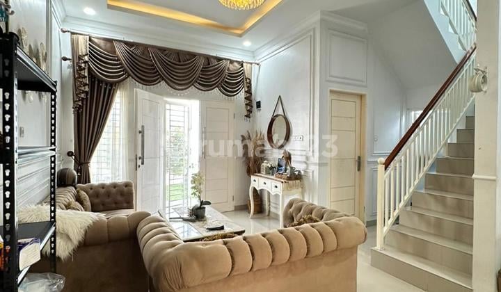 Rumah Mewah 2 Lantai SHM Daerah Flamboyan Raya Medan Helvetia