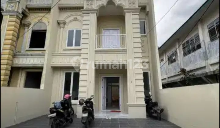 Rumah Mewah 2 Lantai Daerah Tritura Medan Johor