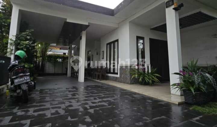 Luxury 5-Bedroom Housing in Tasbih 1 Area with East-Facing Position