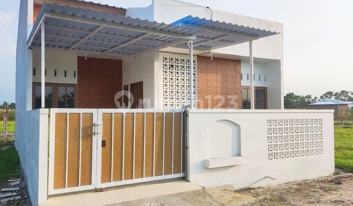 Ready-to-Occupy 2-Bedroom House in Sei Mencirim Area