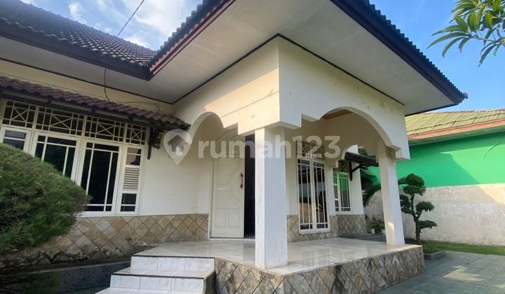 Rumah Mewah 1 Lantai SHM Daerah Medan Johor