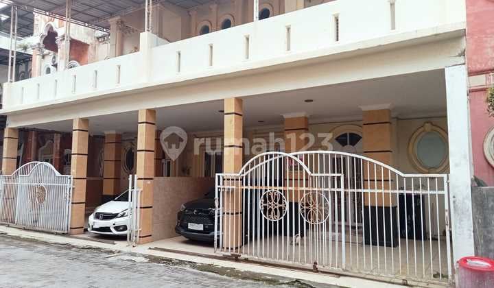 Rumah Mewah 2,5 Lantai SHM Daerah Medan Selayang