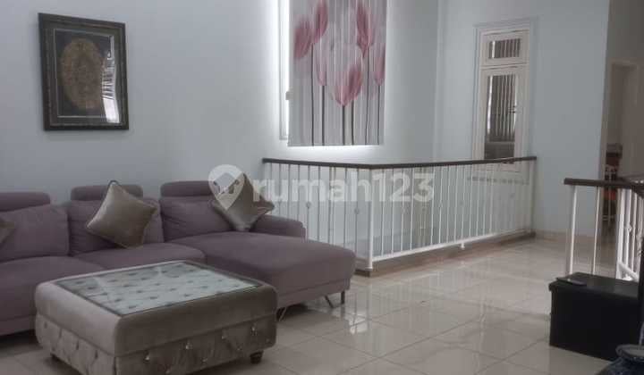 Rumah Mewah 2 Lantai Daerah Gedung Arca Medan Kota