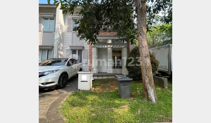 2-Story House in Hyland Greenwich Cluster, Bsd, South Tangerang