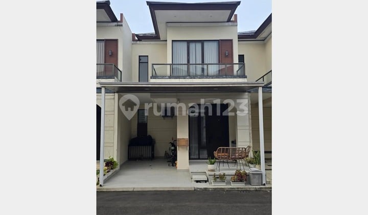 Rumah 2 Lantai di Lavon Swan City Suvarna Sutera, Tangerang (Dekat Pintu Toll)