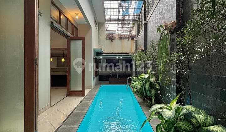 Rumah Bagus Siap Huni Di Senopati Ada Swimming Pool