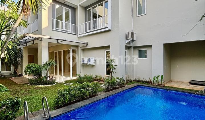 Rumah Mewah Di Kemang Lokasi Strategis Dekat Supermarket