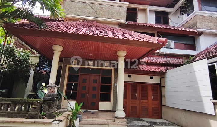 Hunian 3 Lantai Full Furnished Denpasar Barat