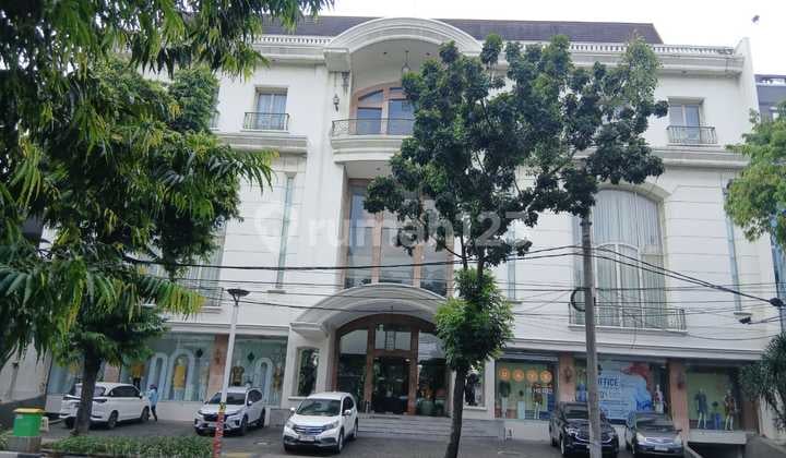 Ruko Melawai Raya No. 69-70 Strategis, Ramai, & Siap Pakai!